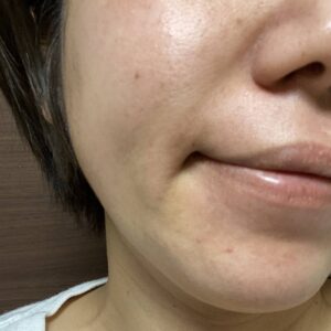 ３０代女性　顔