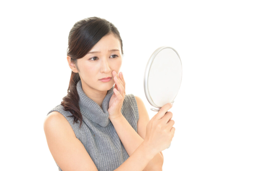 スキンケアの注意点が多い敏感肌の女性