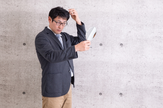 仕事のストレスと薄毛の関係が気になる人